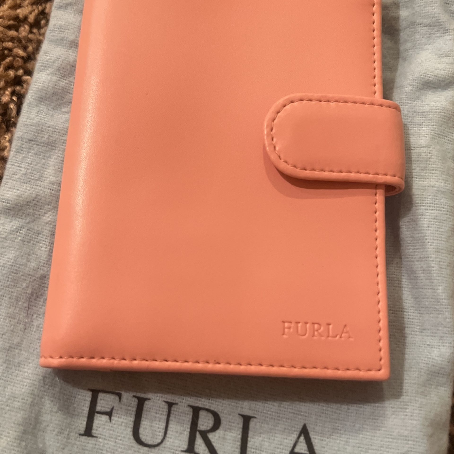 Wallet for Sale in Thousand Oaks, CA - OfferUp