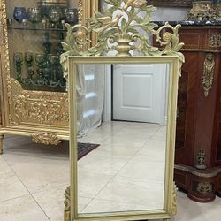 Gorgeous Vintage Italian Neoclassical Carved Wood Birds & Flower Mirror🌷
