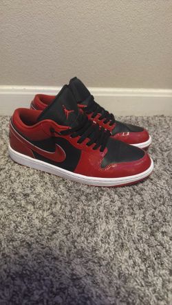 Jordan 1 lows size 10.5 red and black