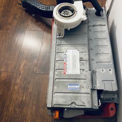 Battery  Hybrid Toyota Camry 2010