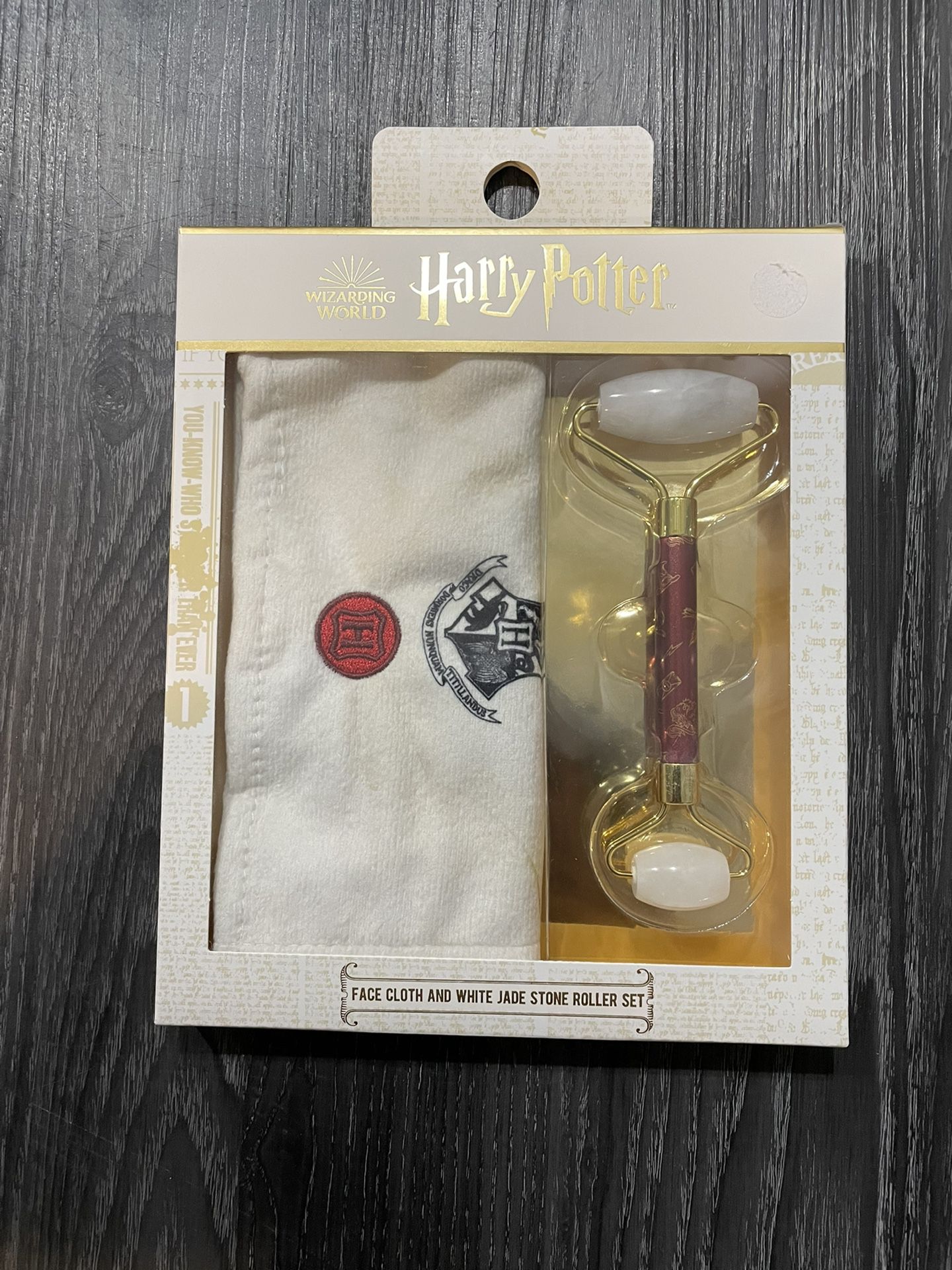 NWT Harry Potter Face Cloth And Facial Stone Roller