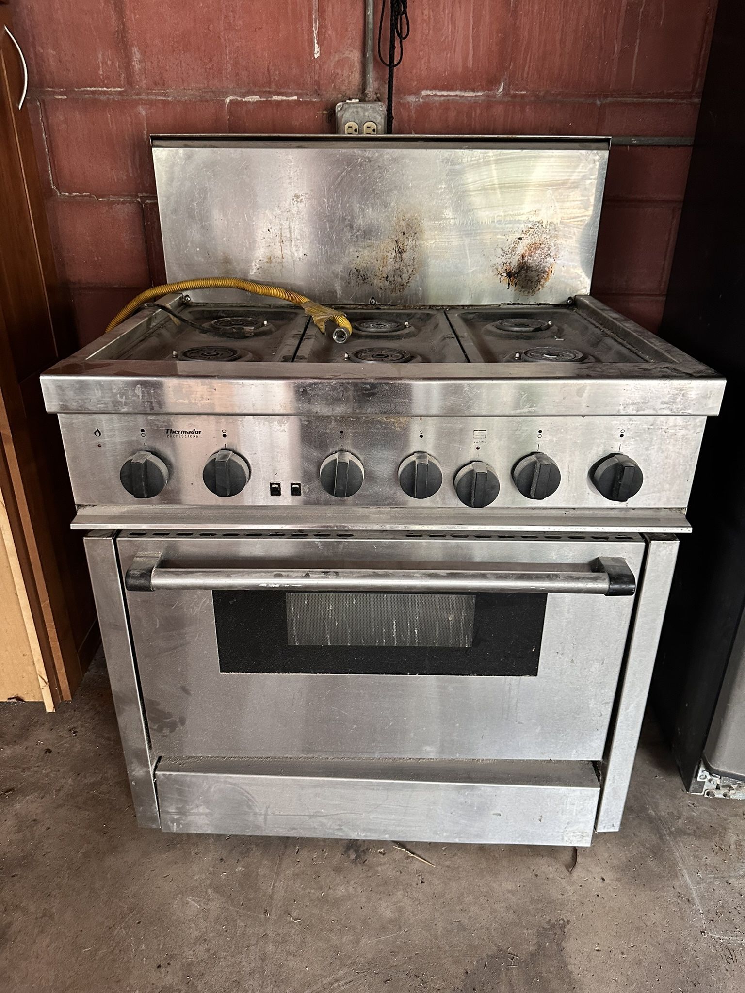 Thermador Range/stove