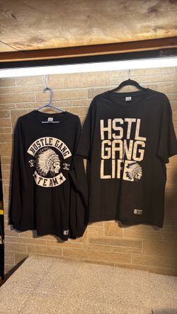 HUSTLE GANG of America 2 XL T-shirts black in white words