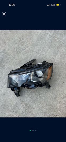 2017-2021 Jeep Grand Cherokee Driver Left Oem Head Light Headlight Lamp