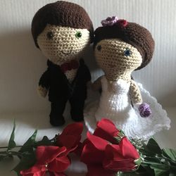 Crochet Wedding Couple Stuffies 