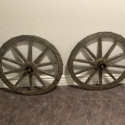 Western Wooden Wagon Wheels Set Of 2