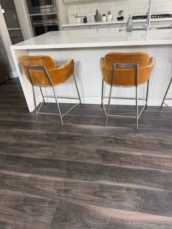Cb2 bar stools (4)