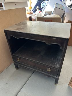 Nightstand/End Table