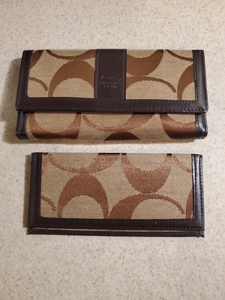 Coach Wallet & Checkbook Cover 