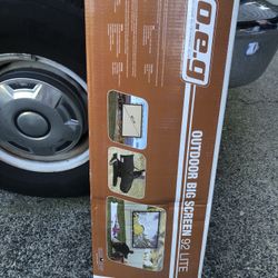 Outdoor Movie Screen 