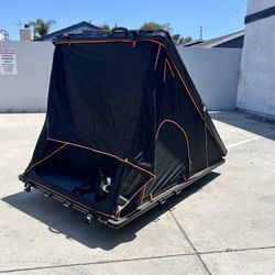 RTT rooftop tent