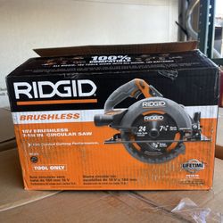 BRAND NEW RIDGID 18V Brushless Cordless 7-1/4 in. Circular Saw (Tool Only)