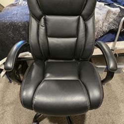 Executive Office Chair