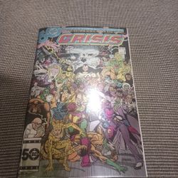 Crisis On Infinite Earths #9 Facsimile Edition CVR B Foil Variant 12/18 DC