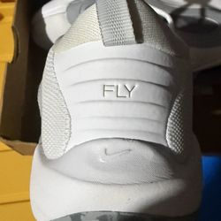 M7y Nike Fly