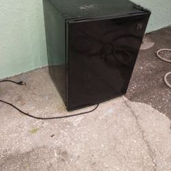 Mini Refrigerator$40