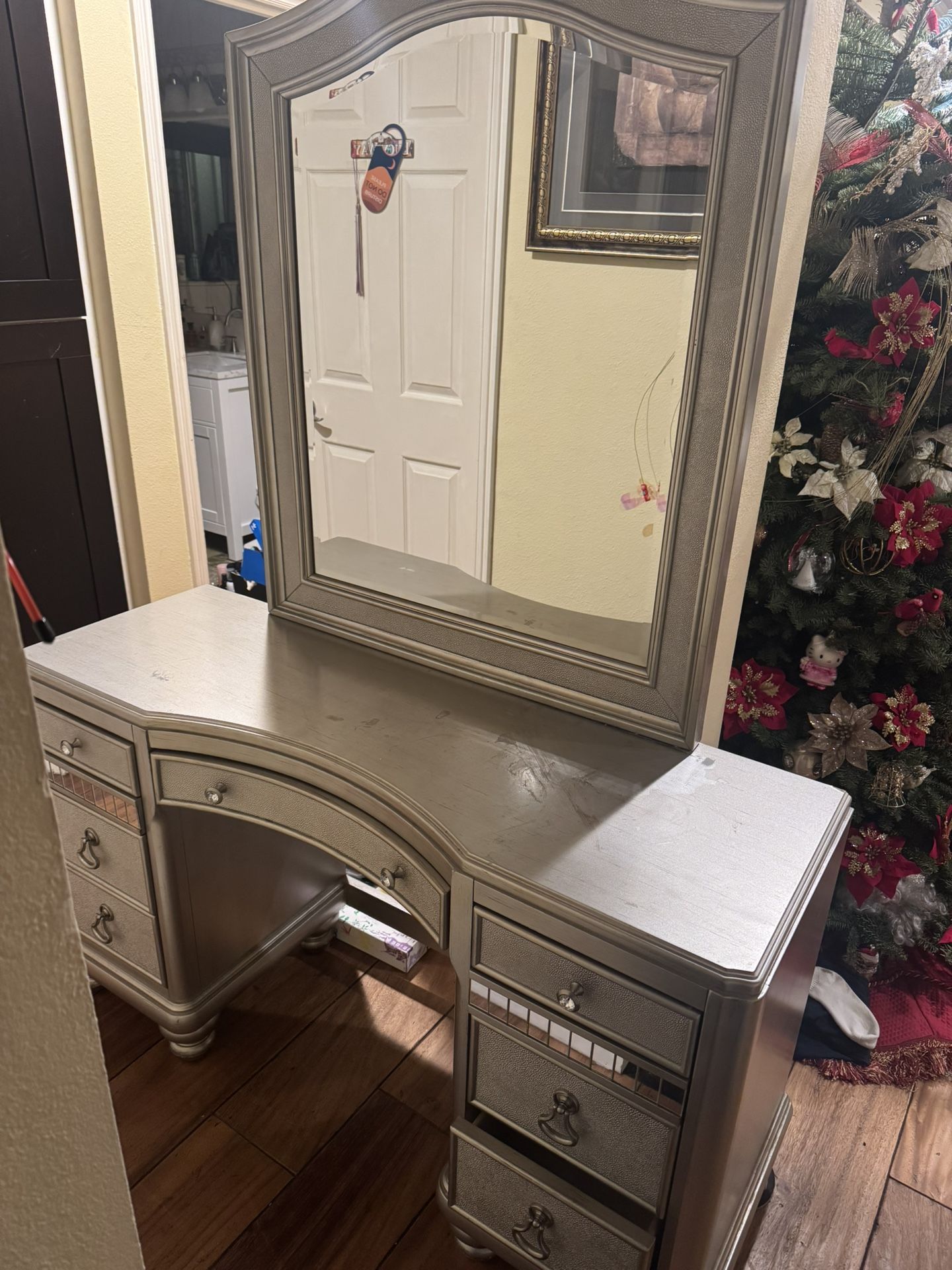 Bedroom Vanity And Dresser Set FREE