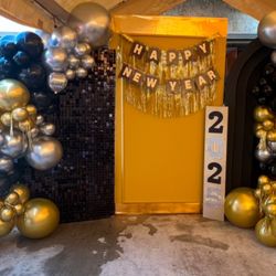 New Year Balloon Backdrop