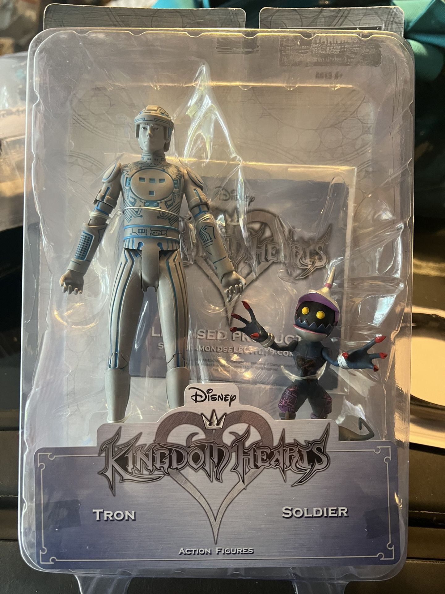 Diamond Select Disney Kingdom Hearts Tron And Soilder