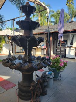 New 7ft Shell Water Fountain 