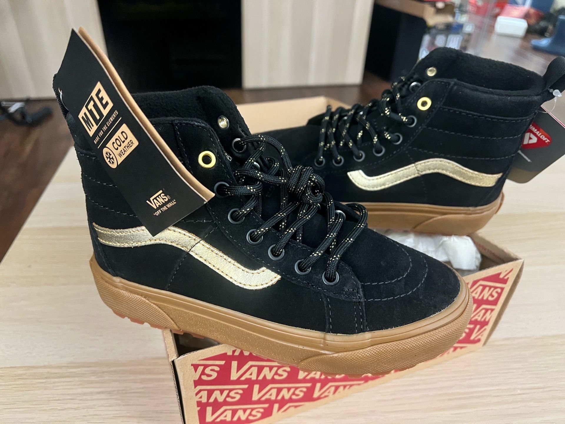 Vans Sk8-Hi MTE size kids 2.5Y