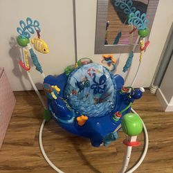 Wooden Crib & Bouncer