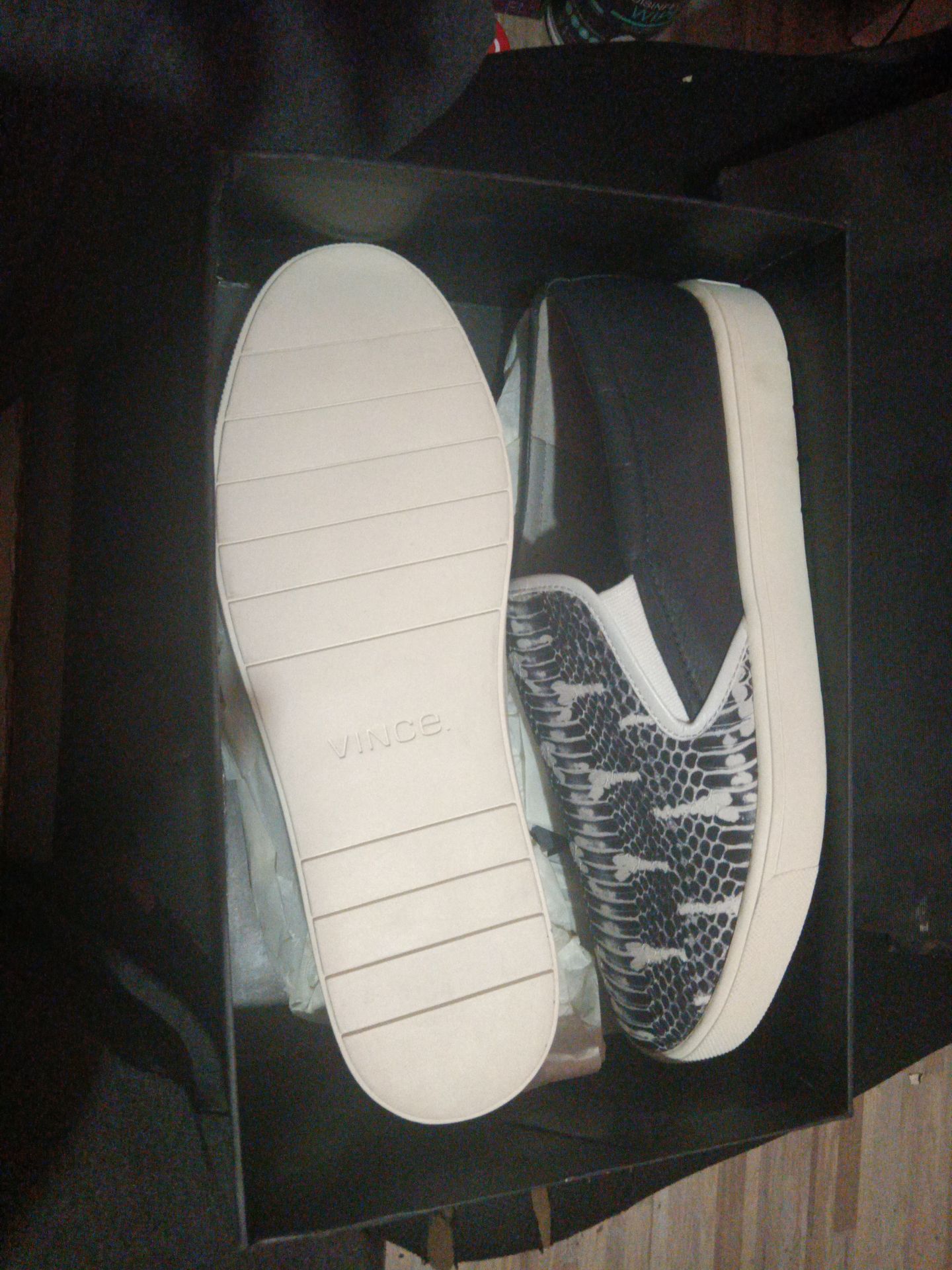 SIZE M/W11 Vince (slip on) and Marc Jacobs yellow jacket multi sneakers