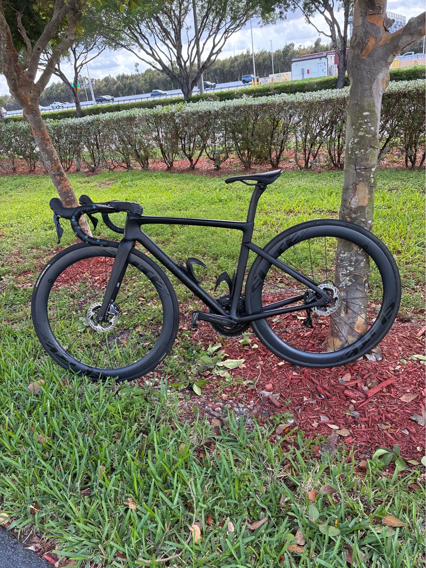 Road bike