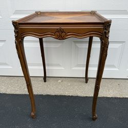 Vintage French Country End Table 19”  x 19” x 28” h