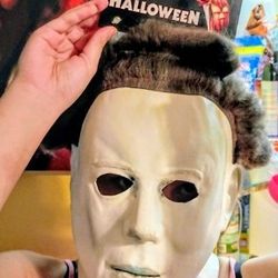Michael Myers Deluxe Mask