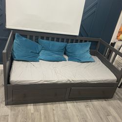 Futon With Storage 