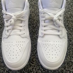 Jordan 1’s Lows White/White