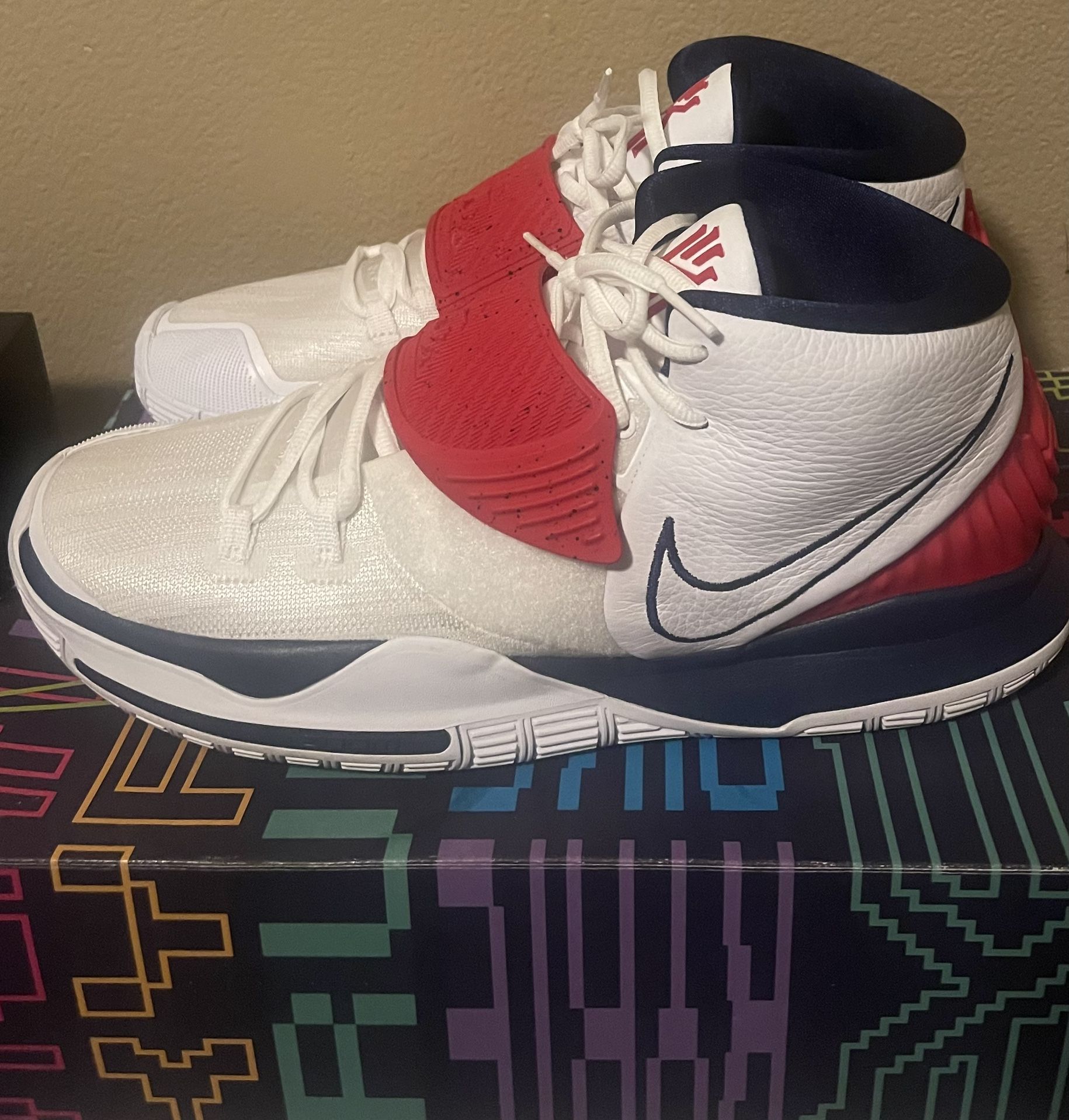 Nike Kyrie U.S.A 6, Men’s Size 12