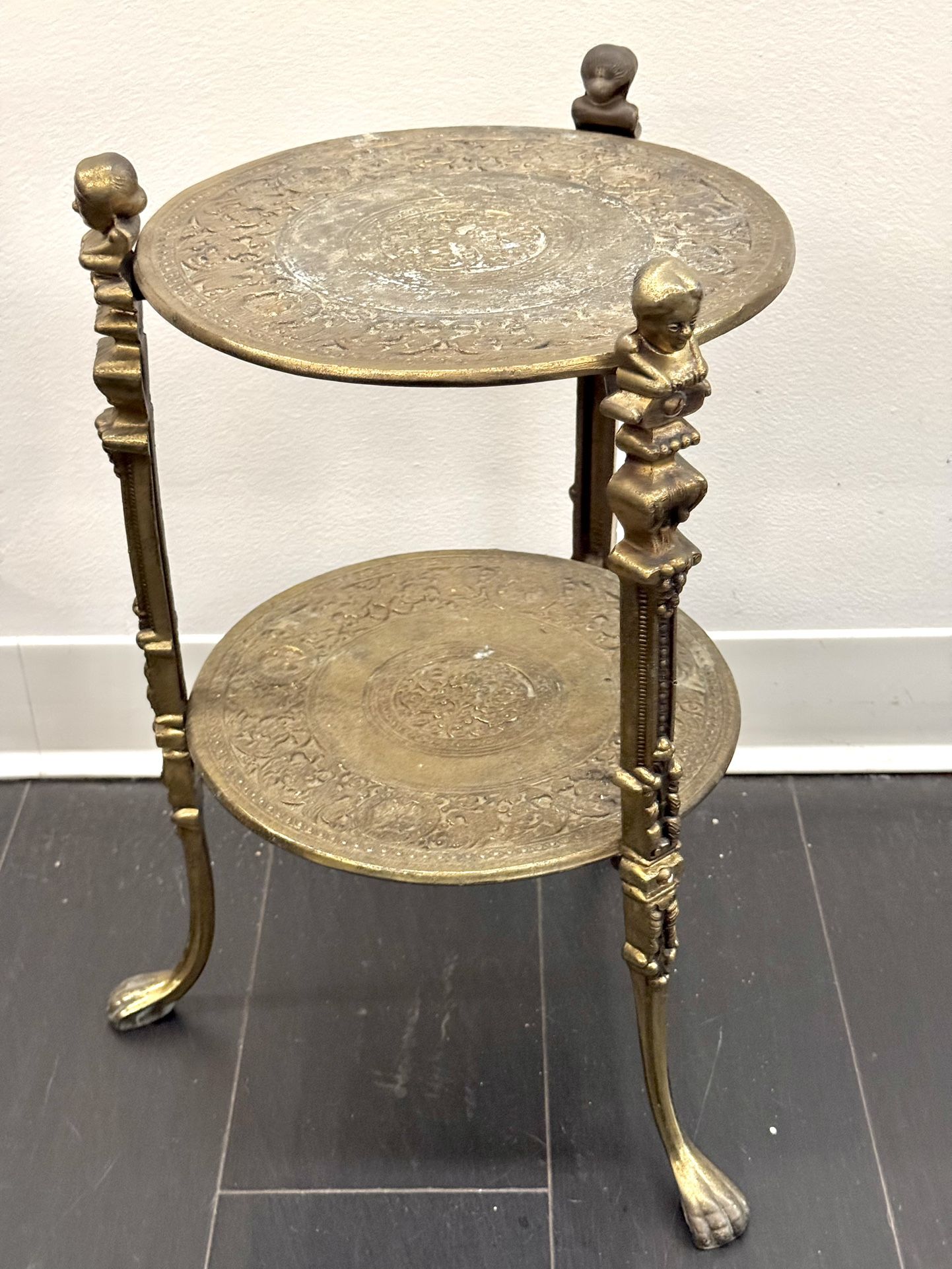 Vtg Art Nouveau Solid Brass 2-Tier Plant Stand Table, Figural Heads Lions Feet