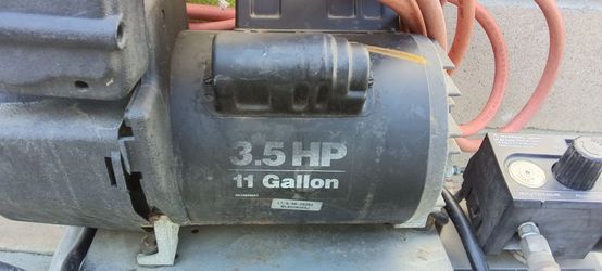 Campbell Hausfeld 3.5 HP 11 Gallon Air Compressor