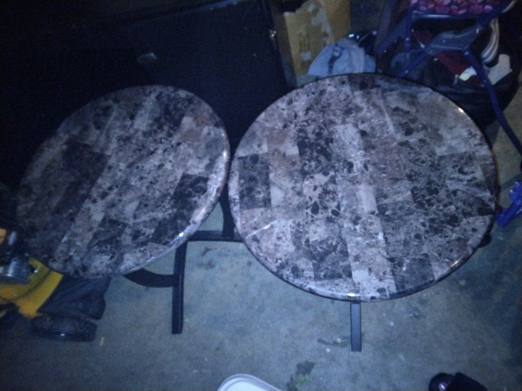 2 End Tables