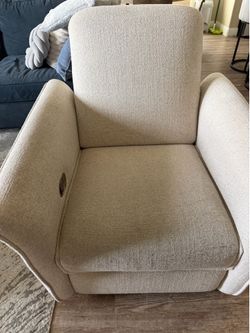 Modern Beige Fabric Recliner Chair – Comfortable, Clean, Great Condition
