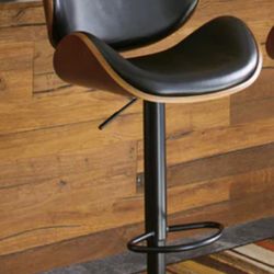 Ashley Furniture Bellatier Adjustable Height Bar Stool