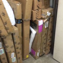 Amazon Return Storage Full Off Amazon Product Art Table Pet Accessories 