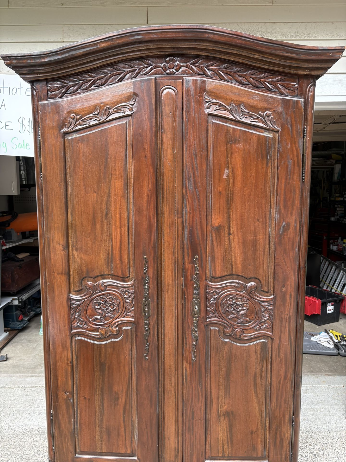 Armoire