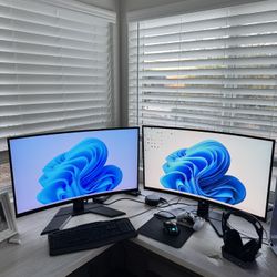 Selling 2 32” Curved Gaming monitors