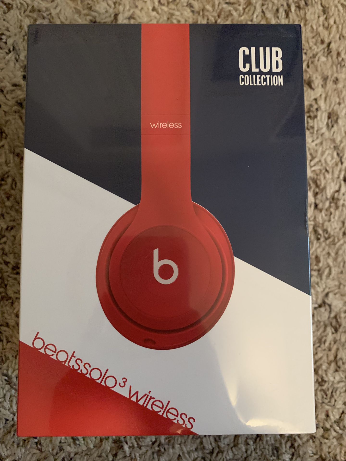 Beats Solo 3 wireless headphones Red/Blue rare color new