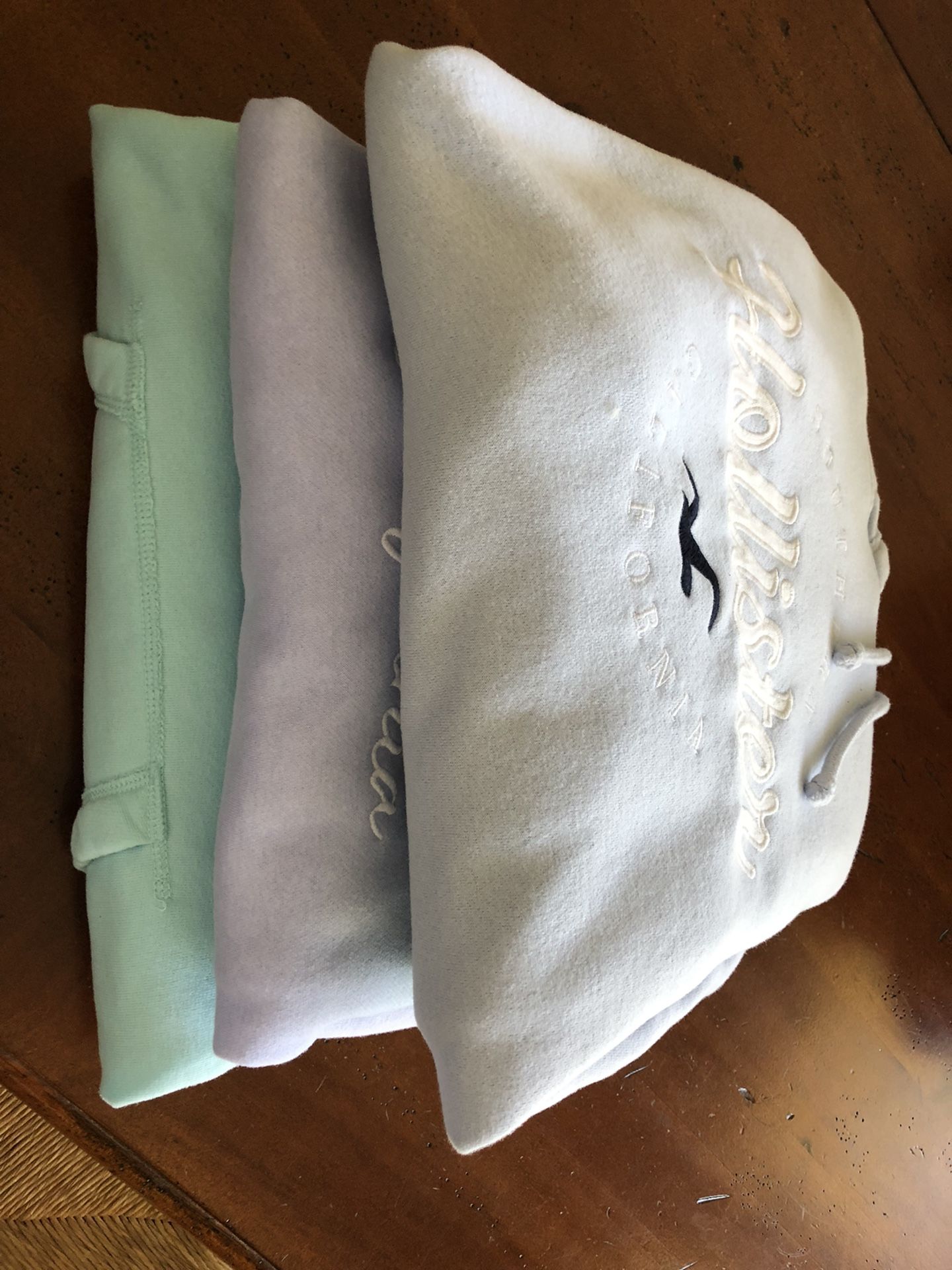 3 Perfect condition hollister Hoodies