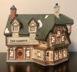 Christmas Decor. Lemax 1994 The Gazette NIB Village Square Collectible