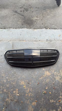 Mercedes Benz S580 S Class Front Grill Oem
