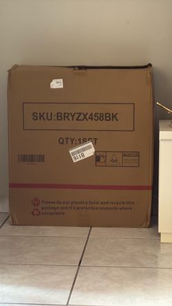 Silla nueva en su caja. Chair new