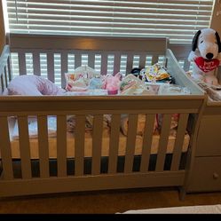 Gray Convertible Crib with Attached Changing Table – Gently Used