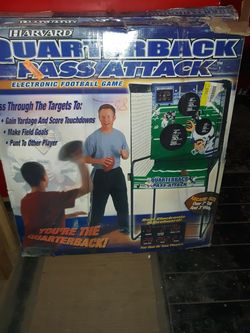 Quarterback pass and attack, brand new