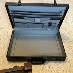 Breifcase