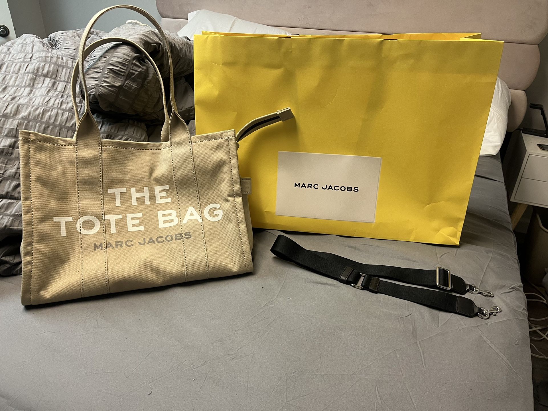 Marc Jacob’s Tote bag